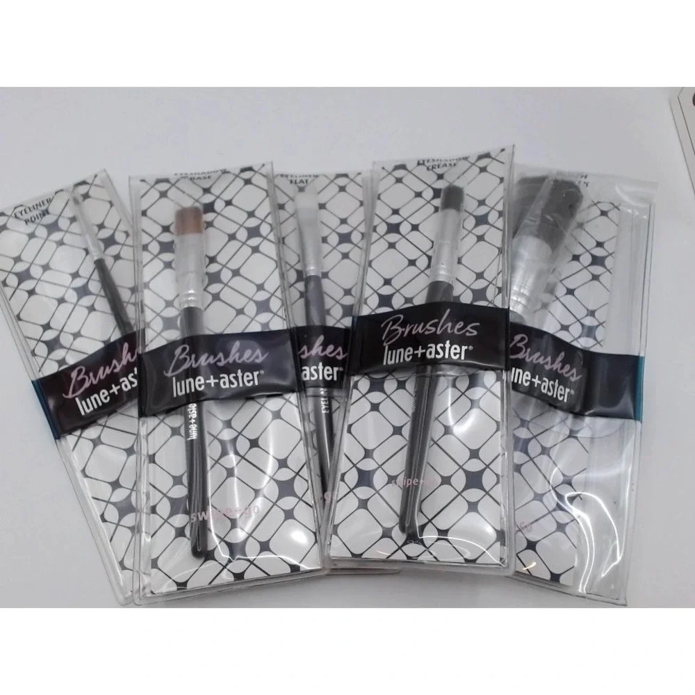 Lune+Aster Fabulous in Five Vegan Brush Set, BRAND NEW IN BOX